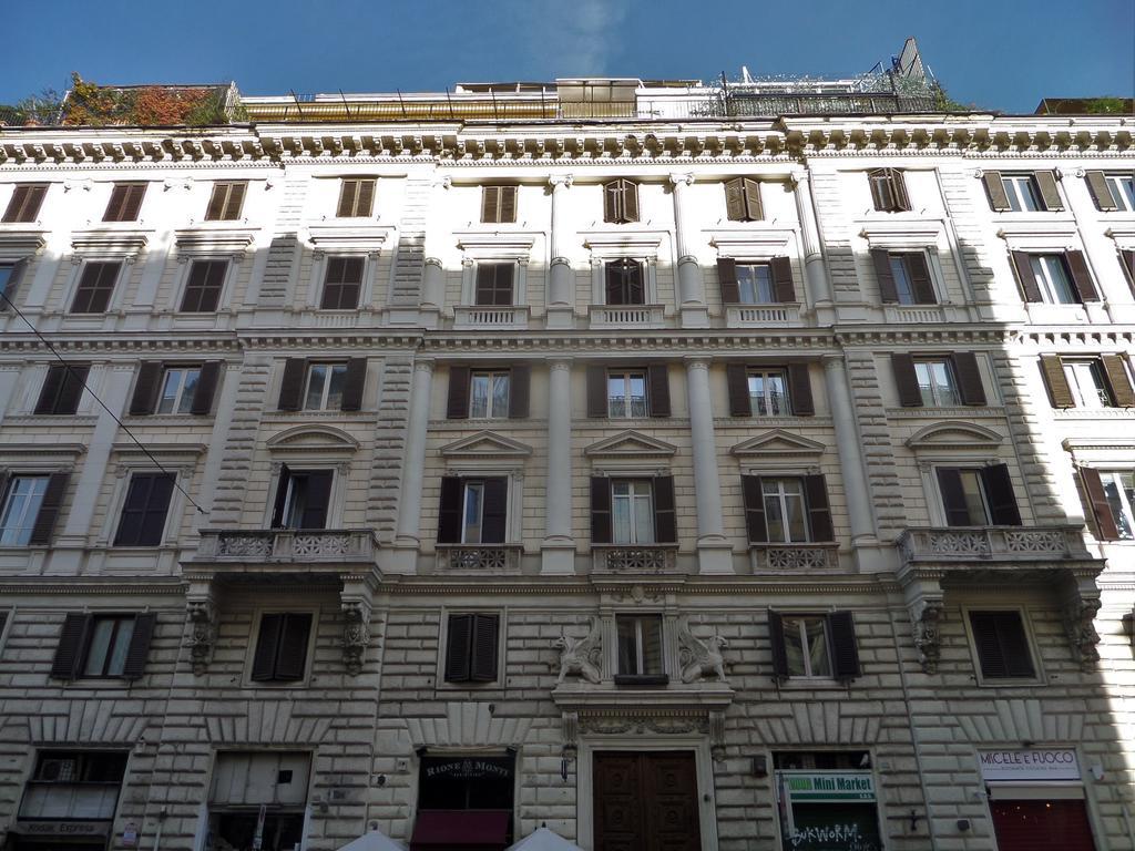 325 Rooms Ai Fori Řím Exteriér fotografie